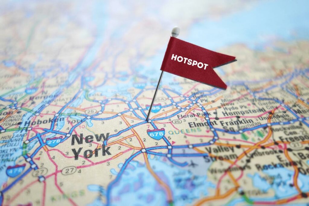 Hotspot flag over new york on the map